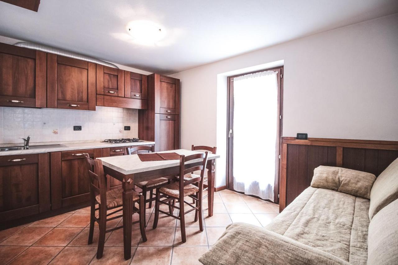 Residence Aquila - Bilo Punta Goa Brusson Luaran gambar